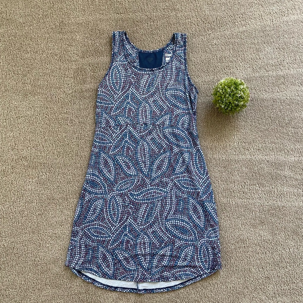 Columbia PFG OMNI- FREEZE Sleeveless Dress for Ladies Medium